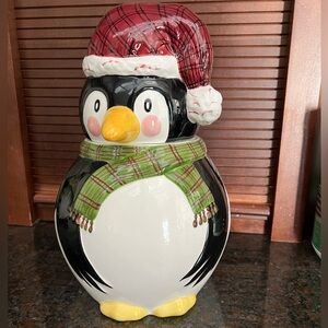 Penguin cookie jar